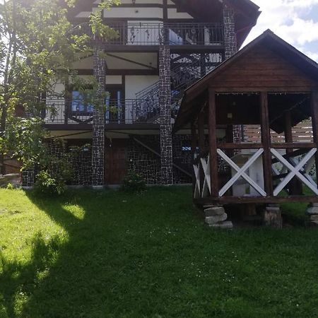 Садиба АнноМарі - відпочинок в Карпатах котедж Яремче Екстер'єр фото